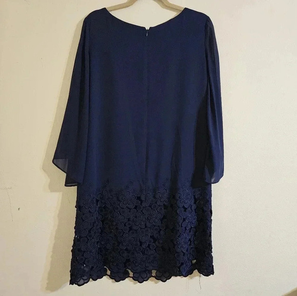 Tahari ASL Embroidered Shift Dress - Picture 6 of 6